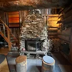 شاليه Lapland Log Ukko-kelo