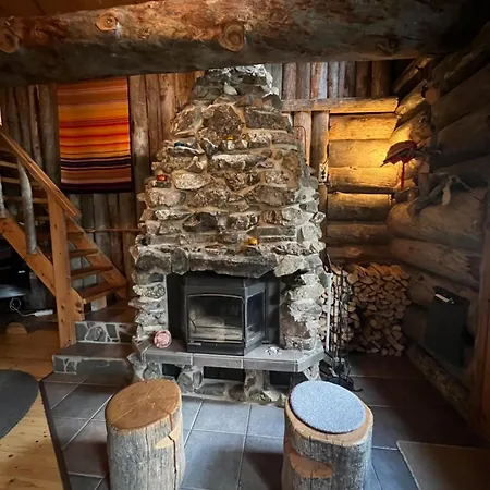 Domek alpejski Lapland Log Ukko-kelo